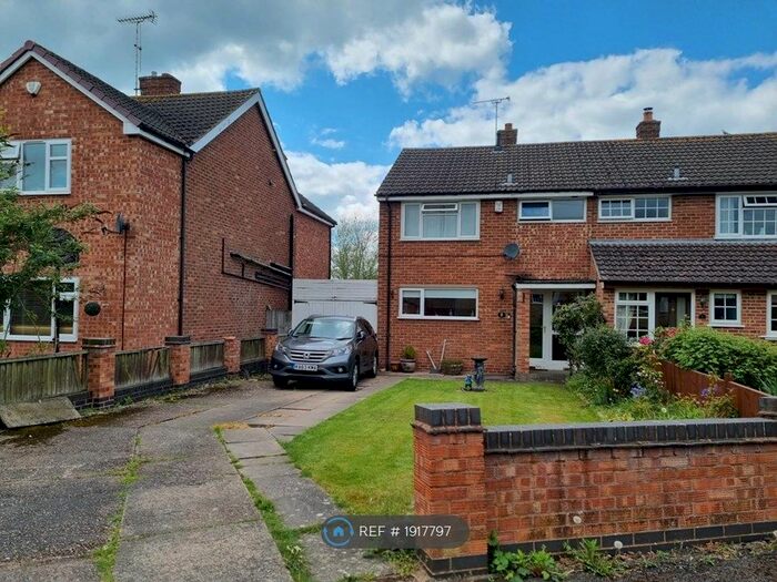 3 Bedroom Semi-Detached House To Rent In West Avenue, Derby, DE65