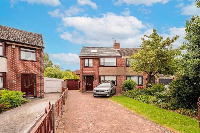 5 Bedroom Semi-Detached House For Sale In Marians Drive, Ormskirk, L39
