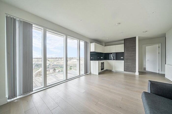 1 Bedroom Flat To Rent In Kidbrooke Park Road, London, SE3