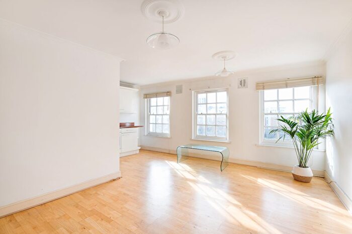 1 Bedroom Flat For Sale In Kingsland Crescent, Hackney, E8