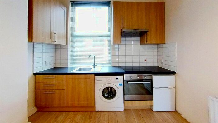 1 Bedroom Flat To Rent In Camden High Street, London, NW1