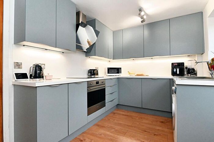 3 Bedroom Terraced House For Sale In Sussex Close, Swinton, M27