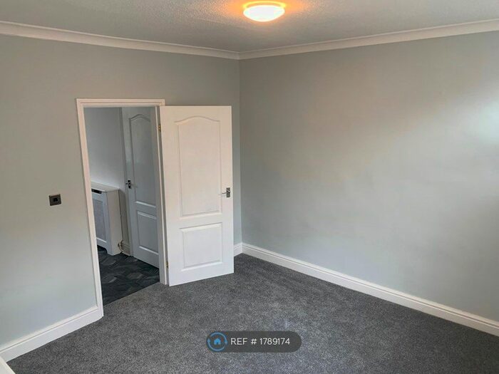 2 Bedroom End Of Terrace House To Rent In Silverdales, Dinnington, Sheffield, S25