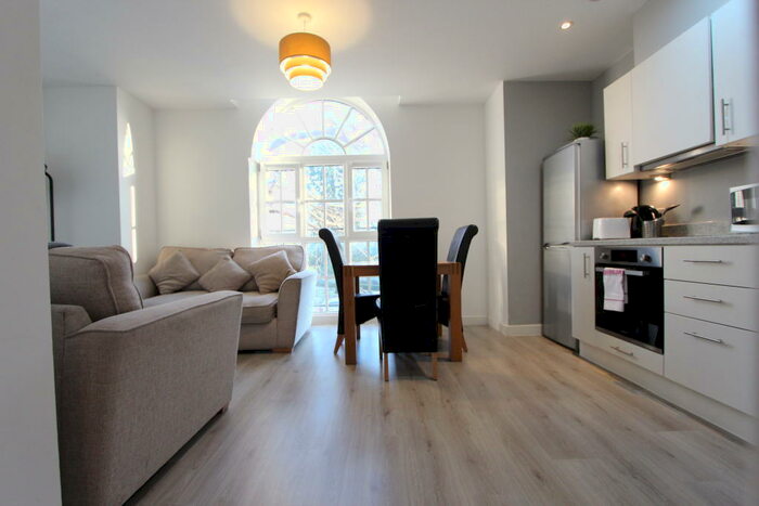2 Bedroom Apartment To Rent In Bishops Terrace, Maidstone, ME15