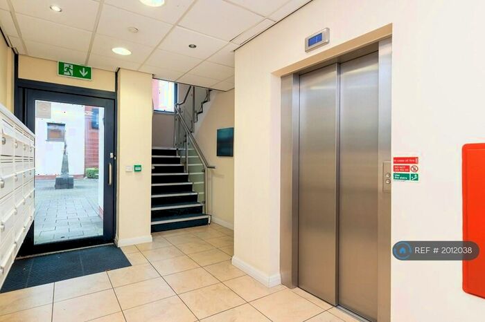 1 Bedroom Flat To Rent In Saints House, Solihull, B91