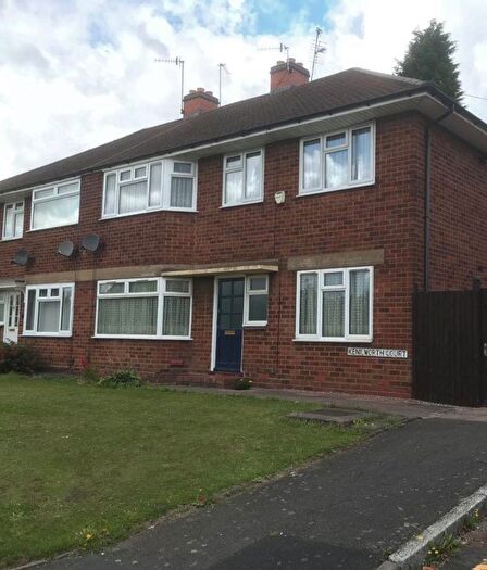 2 Bedroom Flat To Rent In Kenilworth Court, Dudley, DY1