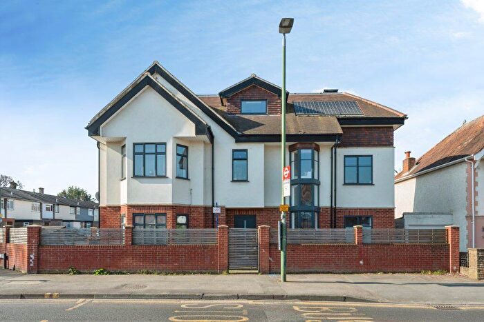 1 Bedroom Flat For Sale In Flat, Cheam Common Road, Worcester Park, KT4