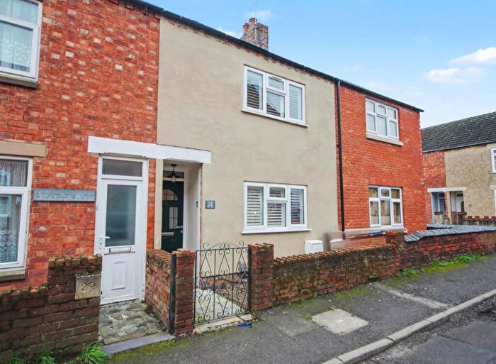 3 Bedroom Terraced House For Sale In King Street, Earls Barton, Northampton, NN6