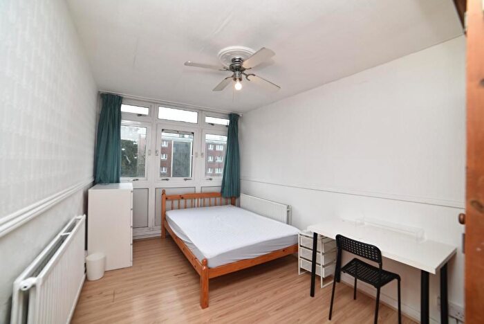 4 Bedroom Flat To Rent In Bigland Street, Shadwell, London, E1