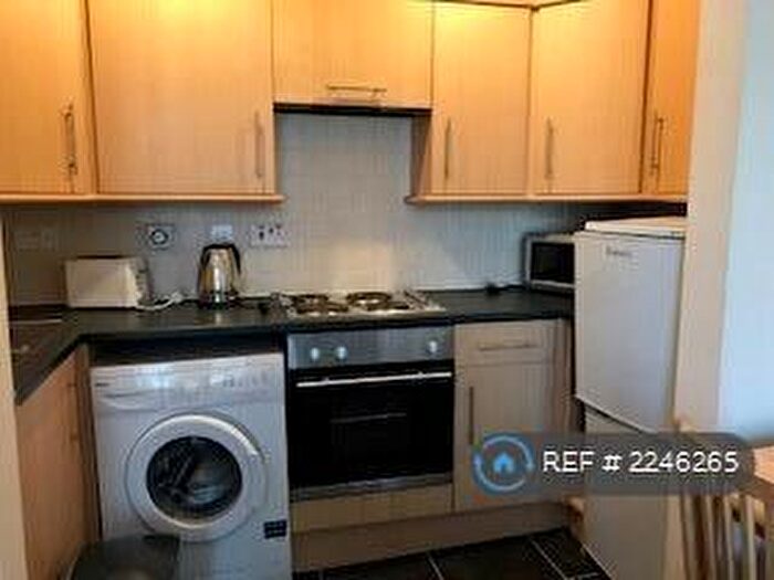 1 Bedroom Flat To Rent In Holburn Street, Aberdeen, AB10
