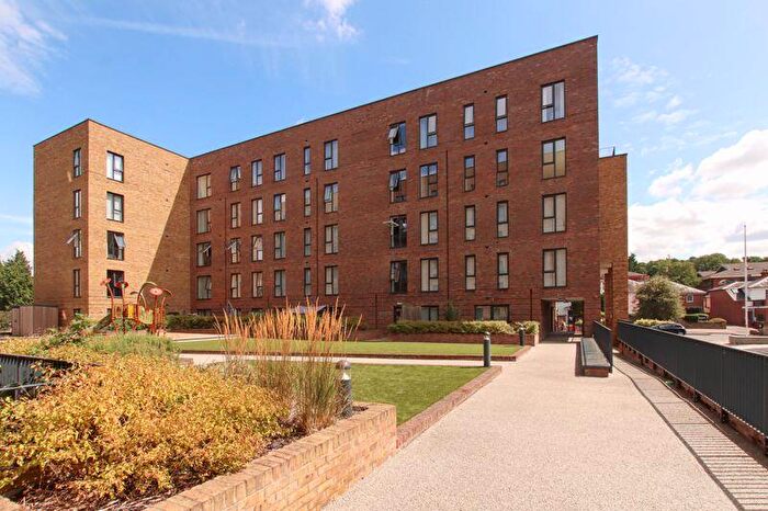2 Bedroom Flat For Sale In Dacorum Way, Hemel Hempstead, HP1