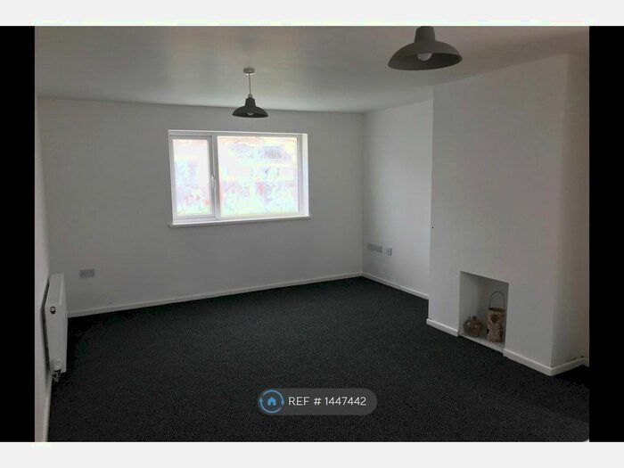 3 Bedroom Terraced House To Rent In Greenwood Walk, Askern, Doncaster, DN6