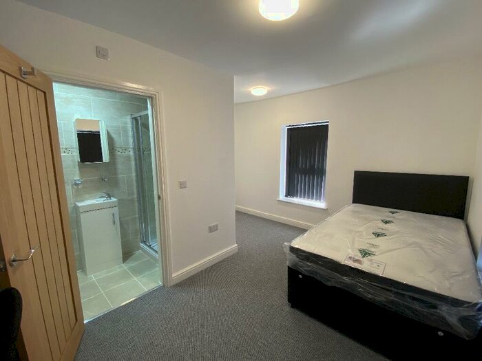 5 Bedroom Terraced House To Rent In Copper Street, Cardiff(City), CF24