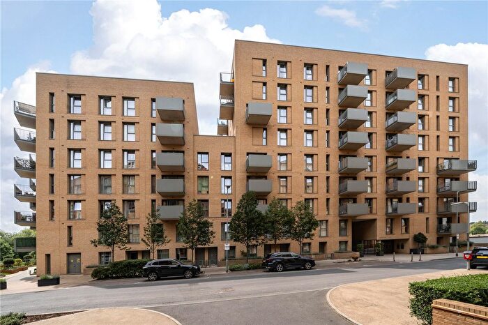 2 Bedroom Flat For Sale In Moorhen Drive, London, NW9