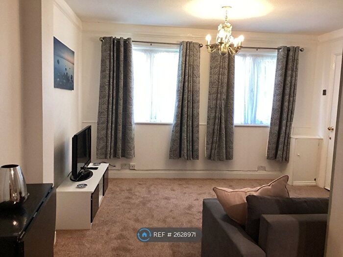 Studio To Rent In Weston Drive, Bournemouth, BH1