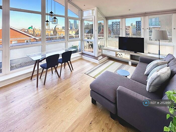 3 Bedroom Flat To Rent In Sycamore House, London, SE16