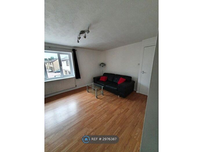 2 Bedroom Flat To Rent In Airedale Wharf, Rodley, Leeds, LS13