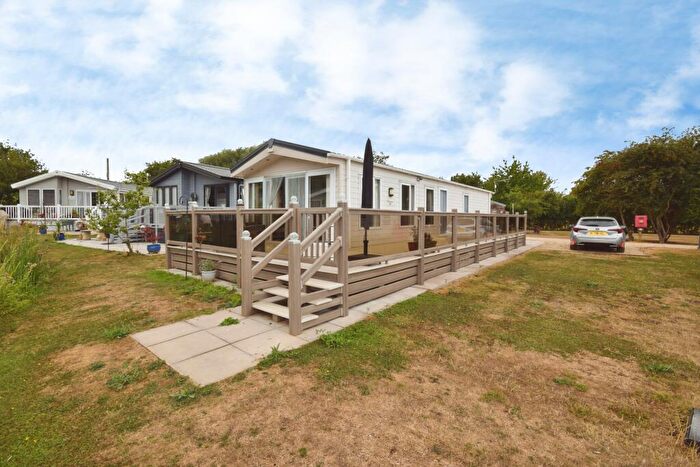 2 Bedroom Park Home For Sale In Kelsey Woods Country Park, Monksthorpe, PE23