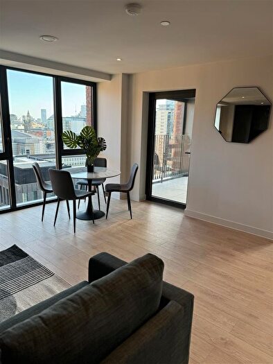 2 Bedroom Flat To Rent In Waterhouse Tower, Dutton Street, Manchester, M3
