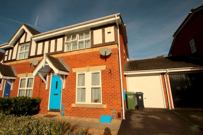 3 Bedroom Semi-Detached House To Rent In Hawkins Crescent, Bradley Stoke, BS32