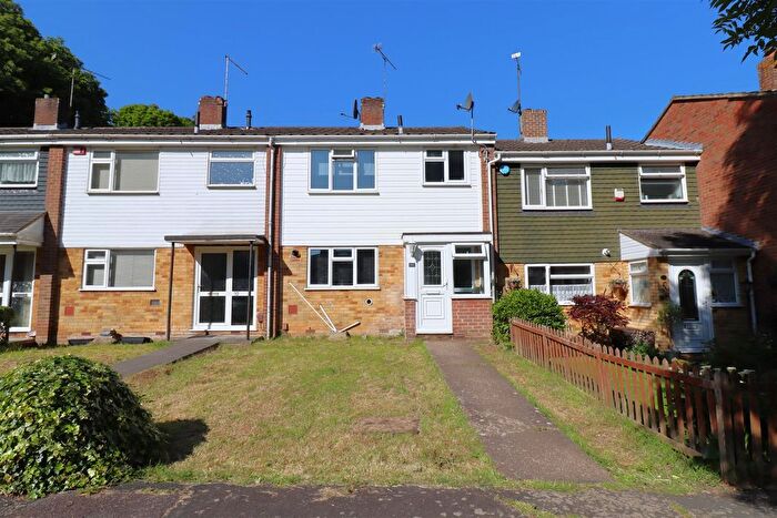 3 Bedroom Property For Sale In Ormsby Green, Rainham, ME8
