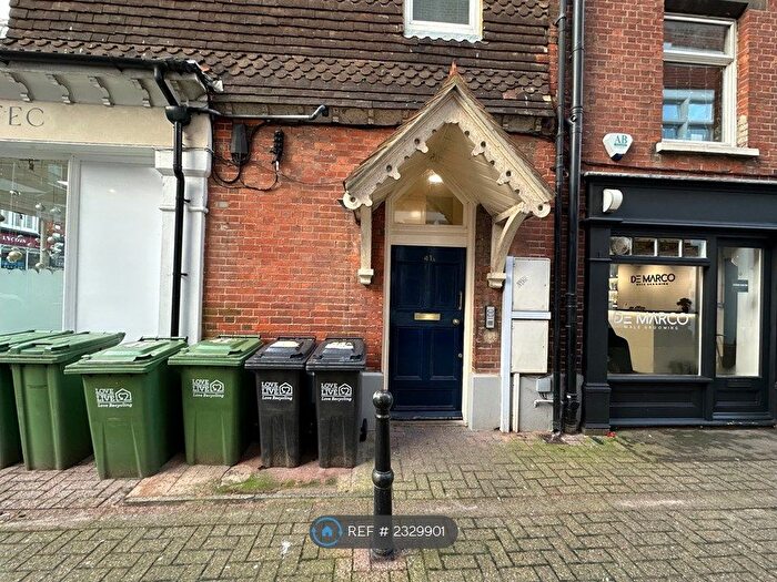 1 Bedroom Maisonette To Rent In South Street, Eastbourne, BN21