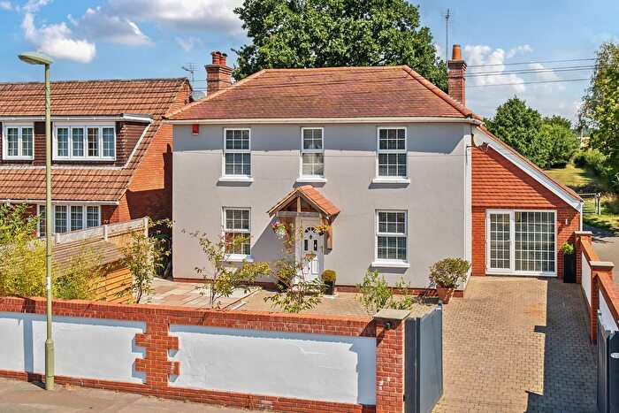 3 Bedroom Detached House For Sale In Funtley Road, Fareham, Hampshire, PO17