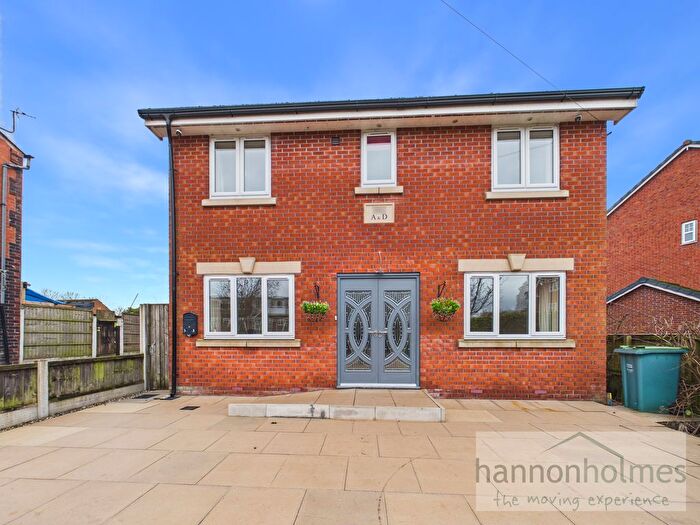 5 Bedroom Detached House For Sale In Fearney Side, Little Lever, Bolton, BL3