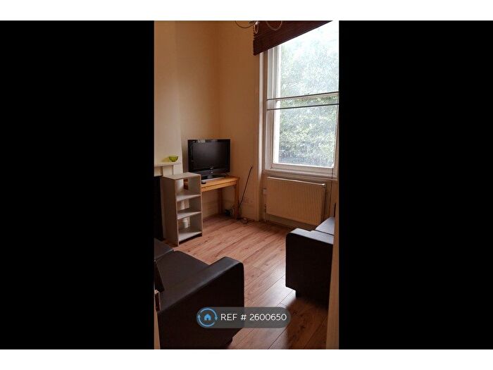 4 Bedroom Maisonette To Rent In St. John Street, London, EC1V