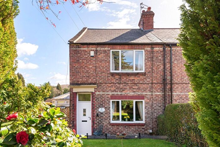 2 Bedroom Semi Detached House For Sale In Lintzford Road, Rowlands Gill, Tyne And Wear, NE39
