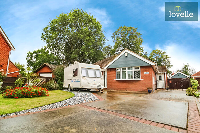 2 Bedroom Detached Bungalow For Sale In Meadowbank, Great Coates, DN37