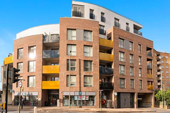 2 Bedroom Flat To Rent In Finchley Road, Finchley Road, NW11