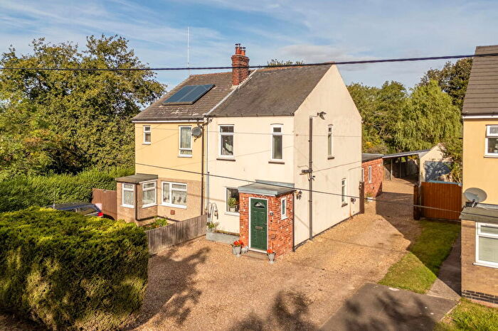 3 Bedroom Semi-Detached House For Sale In Bassingham Road, Aubourn, Lincoln, LN5