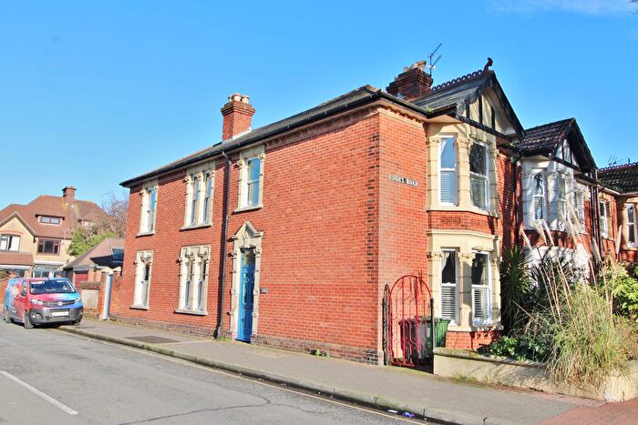 3 Bedroom End Of Terrace House For Sale In Essex Road, Southsea, PO4