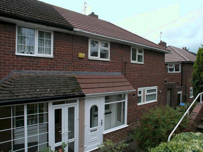 3 Bedroom Semi-Detached House To Rent In Bullfields Close, Rowley Regis B65