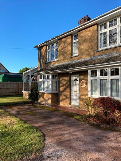 3 Bedroom Detached House For Sale In The Causeway, SG8