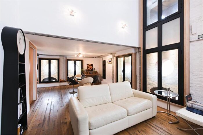 2 Bedroom Apartment To Rent In The Granary, Queen Charlotte Street, Bristol, BS1