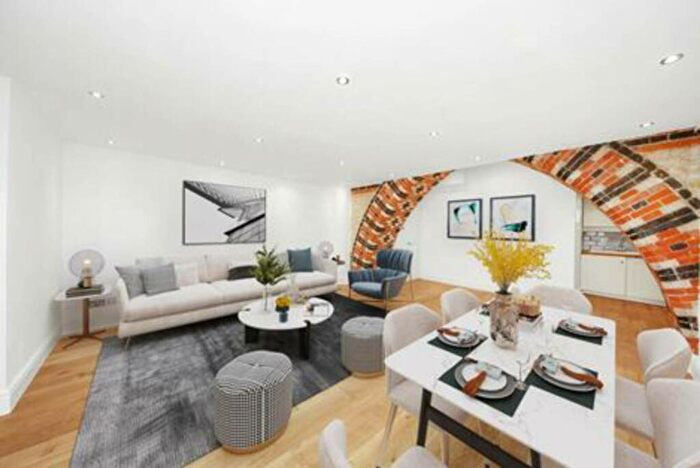 1 Bedroom Flat To Rent In St Leonards Road, Poplar, London, E14