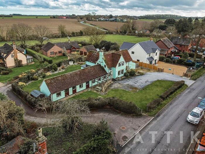 5 Bedroom Detached House For Sale In The Street, Metfield, Harleston, IP20