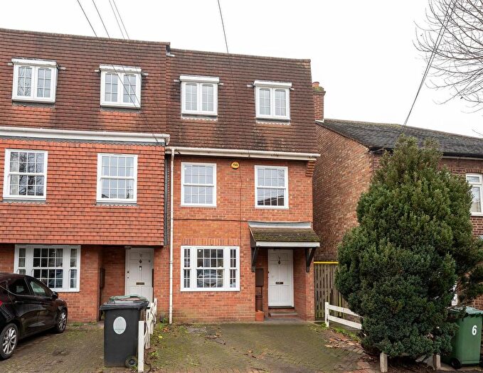 5 Bedroom End Of Terrace House For Sale In Handsworth Avenue, Highams Park, E4