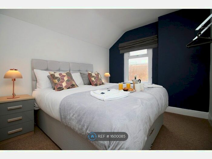 2 Bedroom Terraced House To Rent In Mortimer Road, Cardiff, CF11