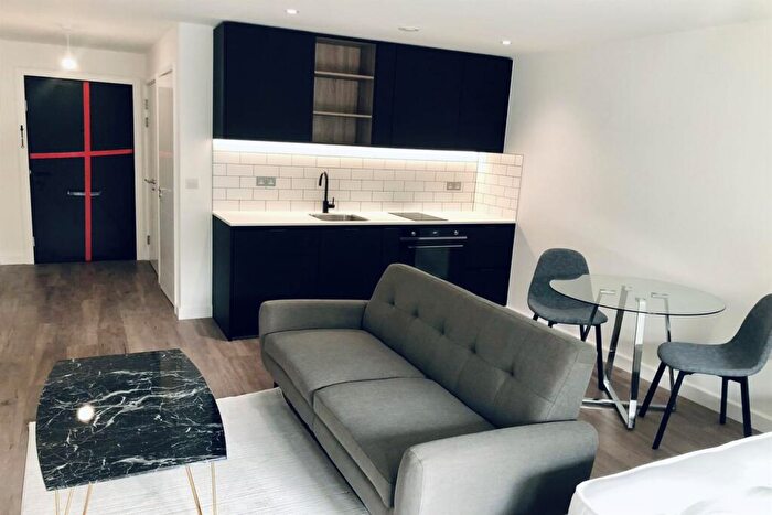 Apartment To Rent In Fermont House, Beaufort Square, NW9