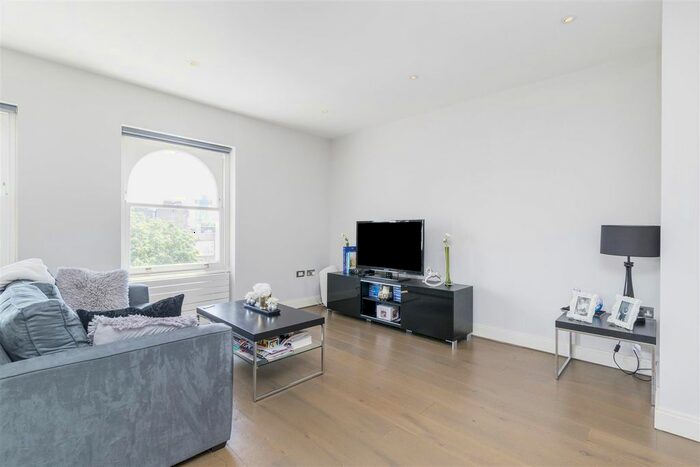 1 Bedroom Flat To Rent In - Fulham Road, Kensington, London, SW10