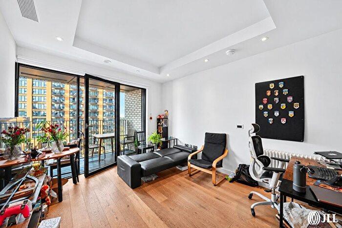 1 Bedroom Flat For Sale In City Island Way London, E14