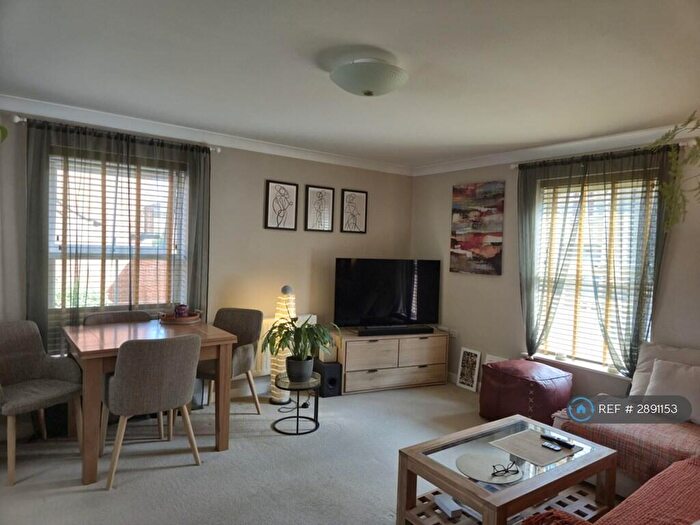 2 Bedroom Flat To Rent In Rockbourne Road, Sherfield-On-Loddon, Hook, RG27