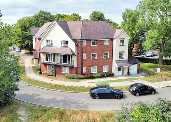 2 Bedroom Flat For Sale In No Upper Chain - Princes Mary Gate, Wendover, HP22