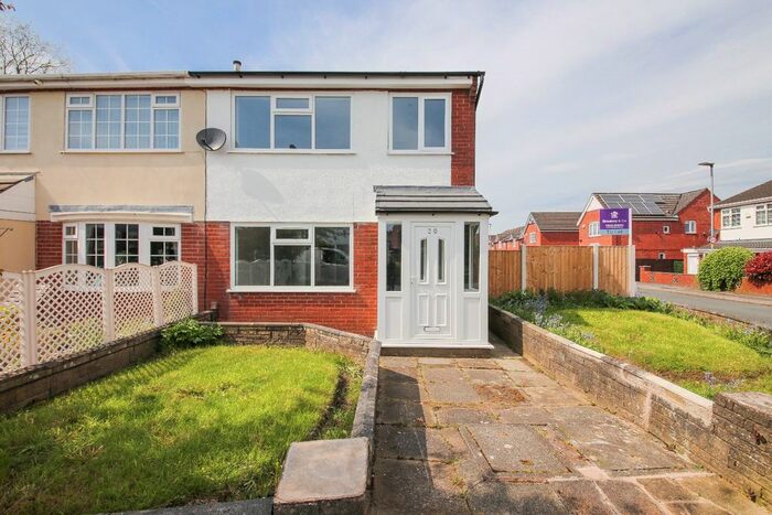 3 Bedroom Semi-Detached House To Rent In Reedsmere Close, Wigan, WN5