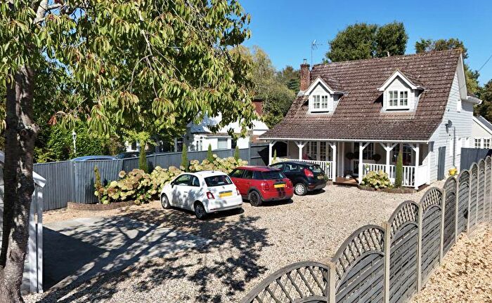 4 Bedroom Detached House For Sale In Brighton Road, Shermanbury, RH13