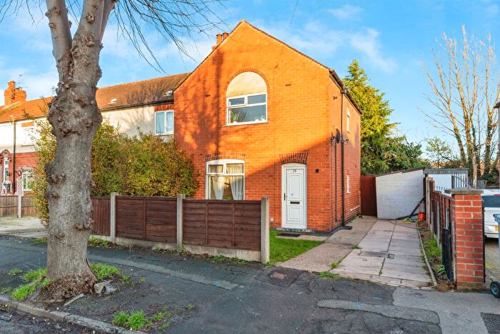 3 Bedroom Semi Detached House For Sale In Welbeck Avenue, Newark, NG24