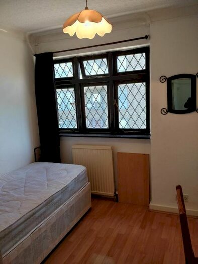 5 Bedroom End Of Terrace House To Rent In Byron Road, London, E17